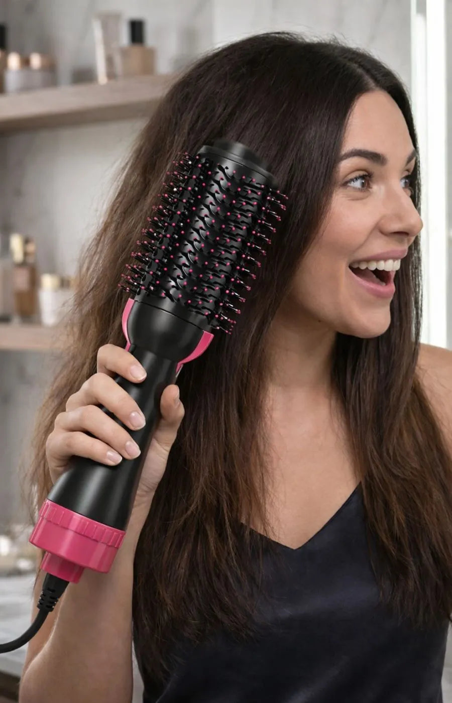 Una spazzola che asciuga e modella insieme